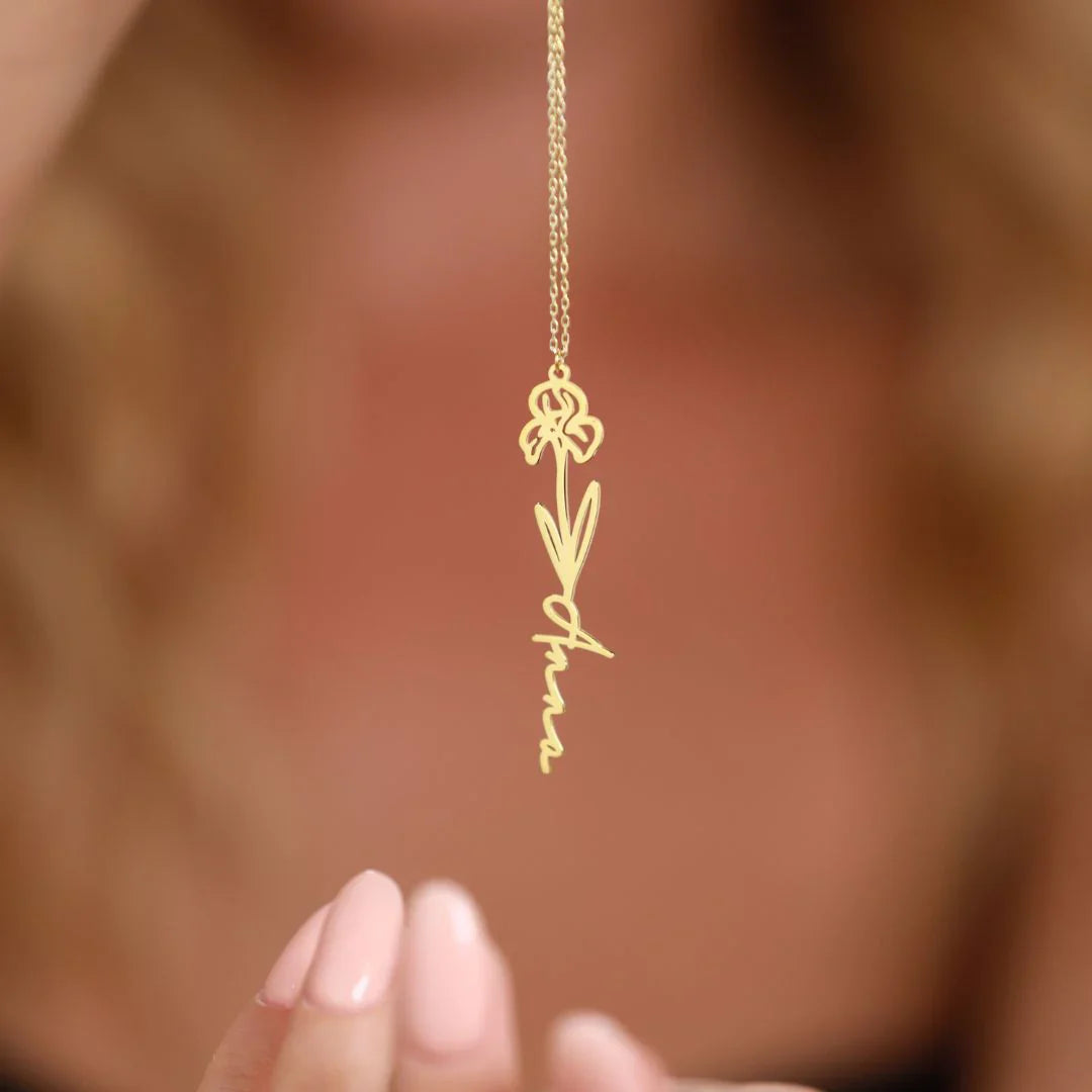 Collana Personalizzata con Nome e Fiore di Nascita