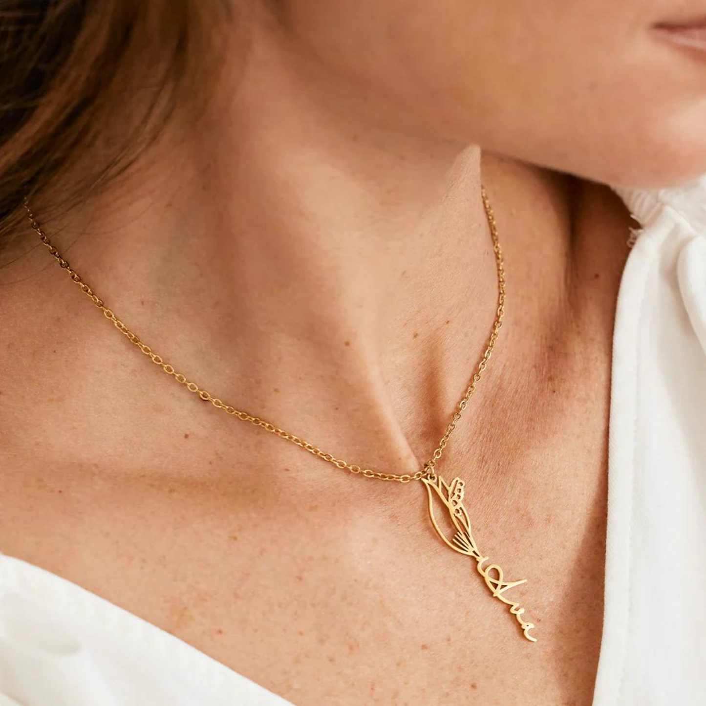Collana Personalizzata con Nome e Fiore di Nascita